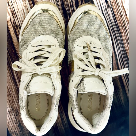 MICHAEL KORS || Monroe Glitter Chain-Mesh Trainer in Ivory + Gold - SZ 7M - Picture 9 of 16